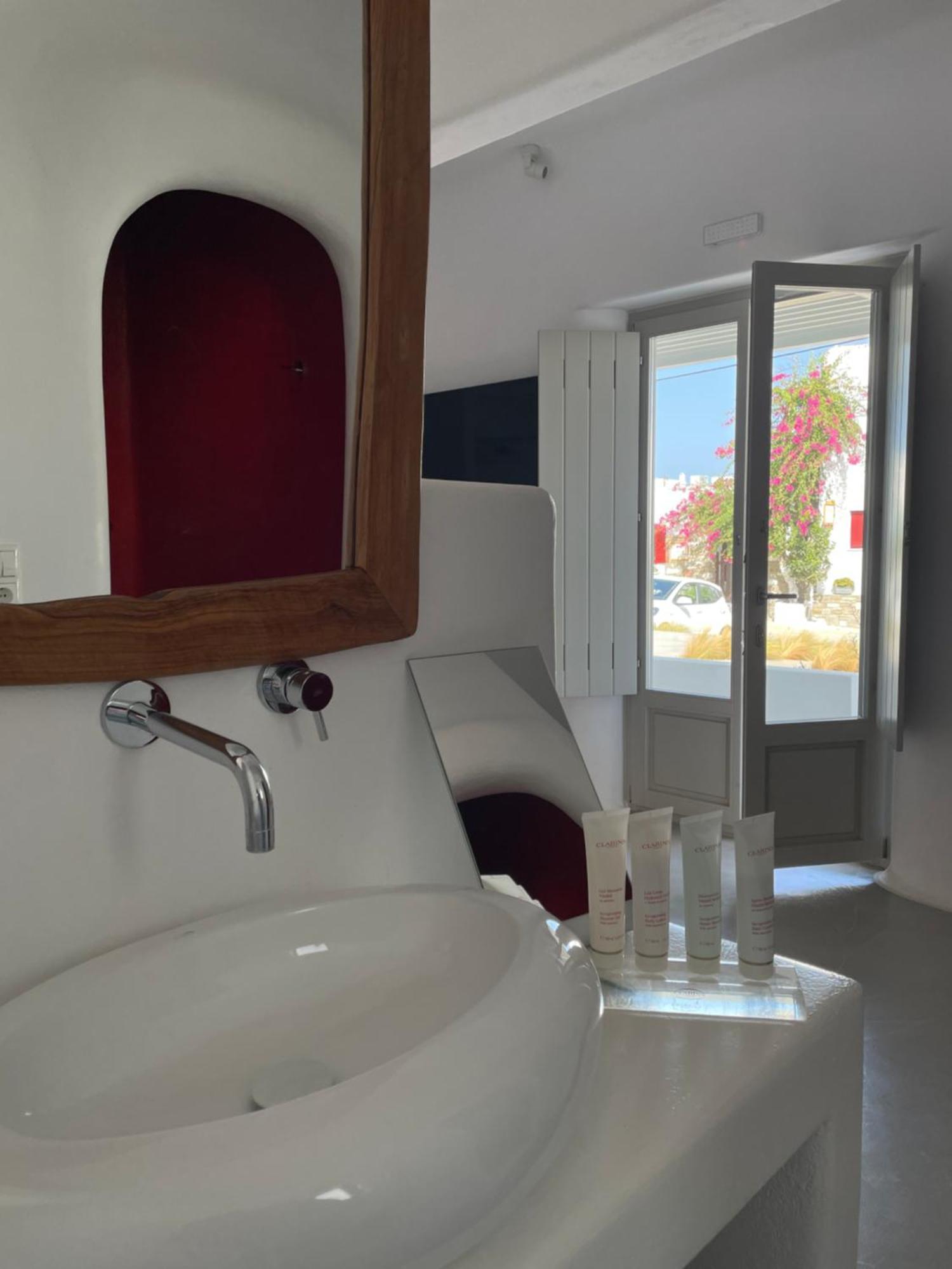 Angels Pillow Luxury Boutique Residence - Adults Only 纳乌萨 客房 照片