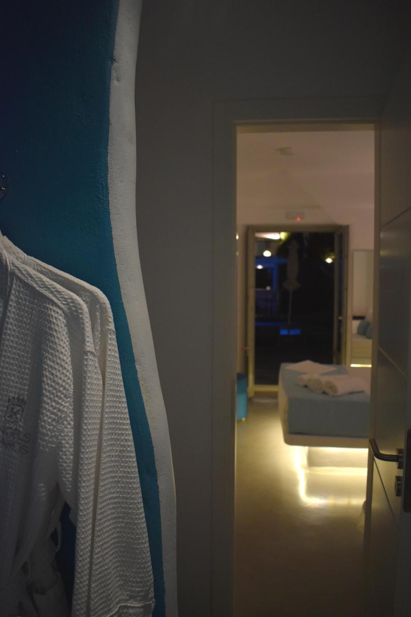 Angels Pillow Luxury Boutique Residence - Adults Only 纳乌萨 客房 照片
